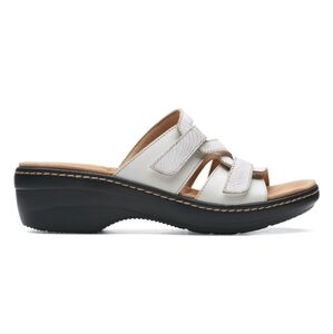 Clarks Womens Merliah Karli White Size 8.5 Wedge Slip On Sandals Shoes Cushioned